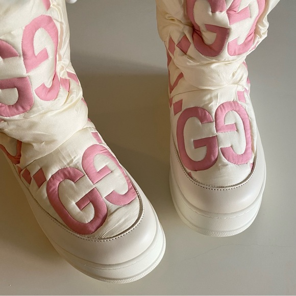 Gucci Logo GG Matelasse Snow Boots - Picture 10 of 17